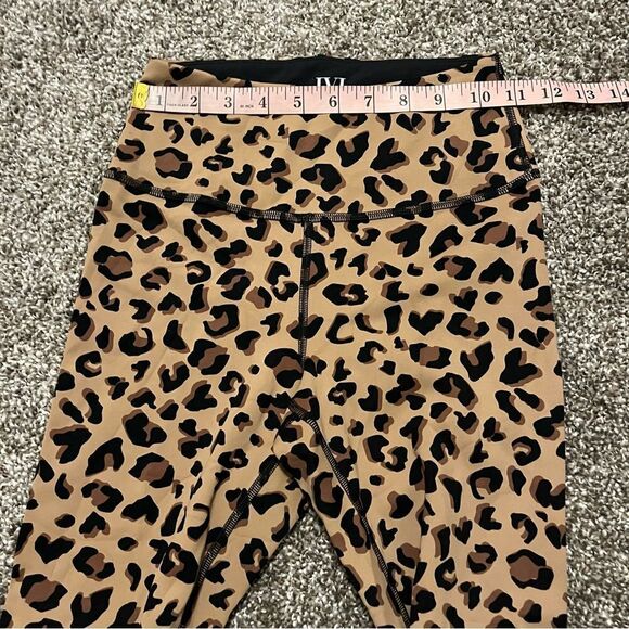 IVL Collective Into The Wild Cheetah Print 7/8 Legging Size 4 25” inseam - Picture 10 of 12